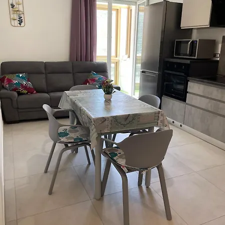 Sea, Relaxation, Comfort And Private Parking Appartamento